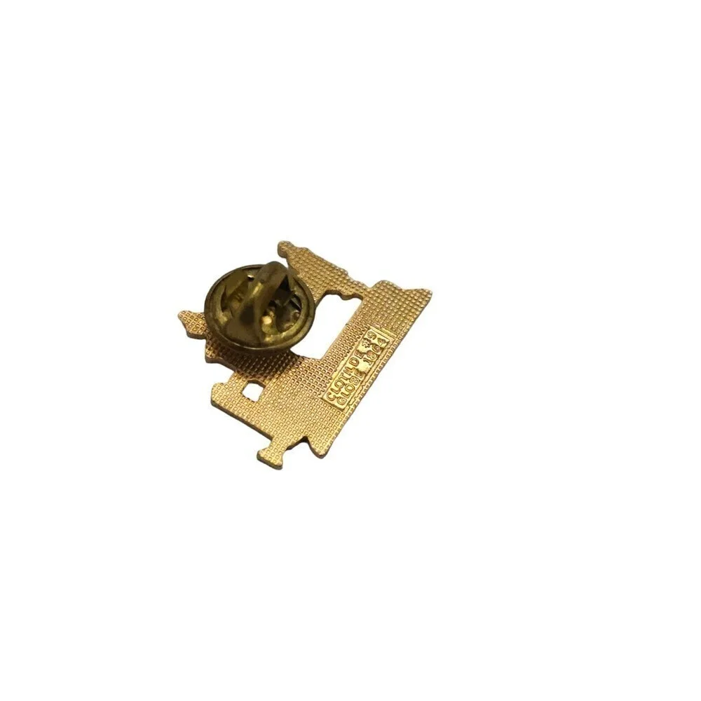Clotilde #9 Casige Sewing Machine Enamel Craft Hat Lapel Brooch Pin Gold Tone